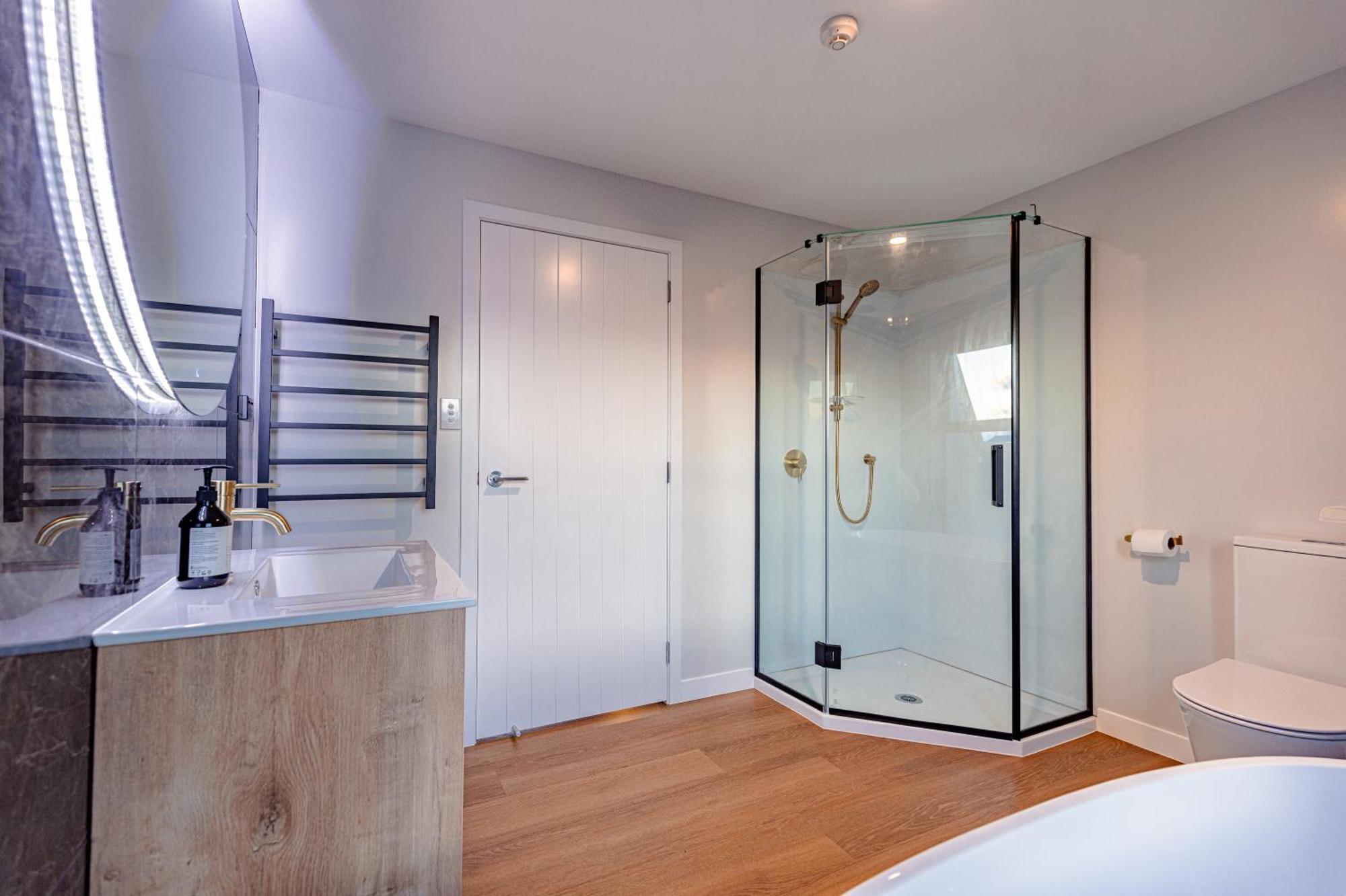 Johnston Apartments - Award-Winning Building, Your Unforgettable Stay Whanganui Luaran gambar
