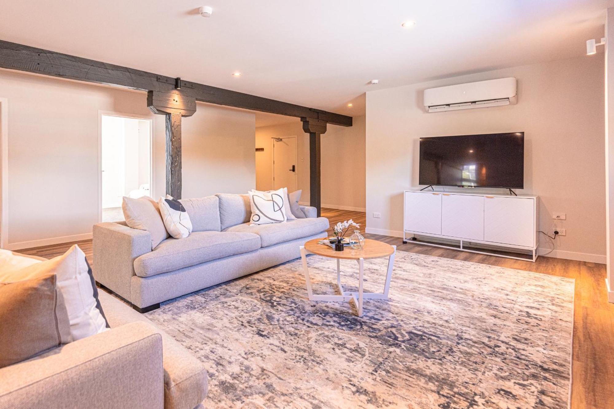 Johnston Apartments - Award-Winning Building, Your Unforgettable Stay Whanganui Luaran gambar